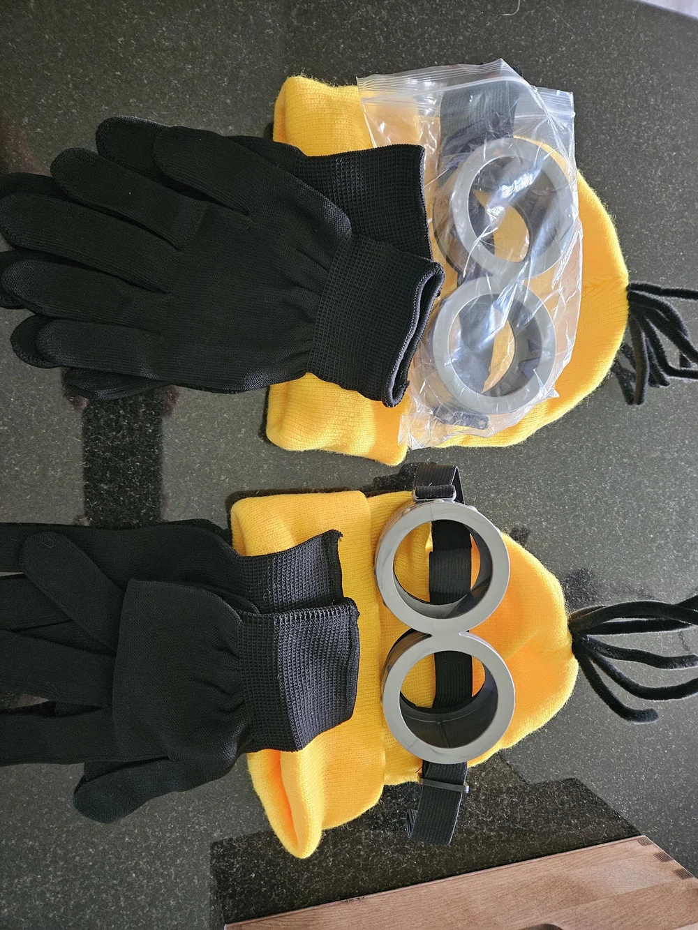 Unbranded Kids Yellow Minion Costume Set with Black Gloves and Goggles
